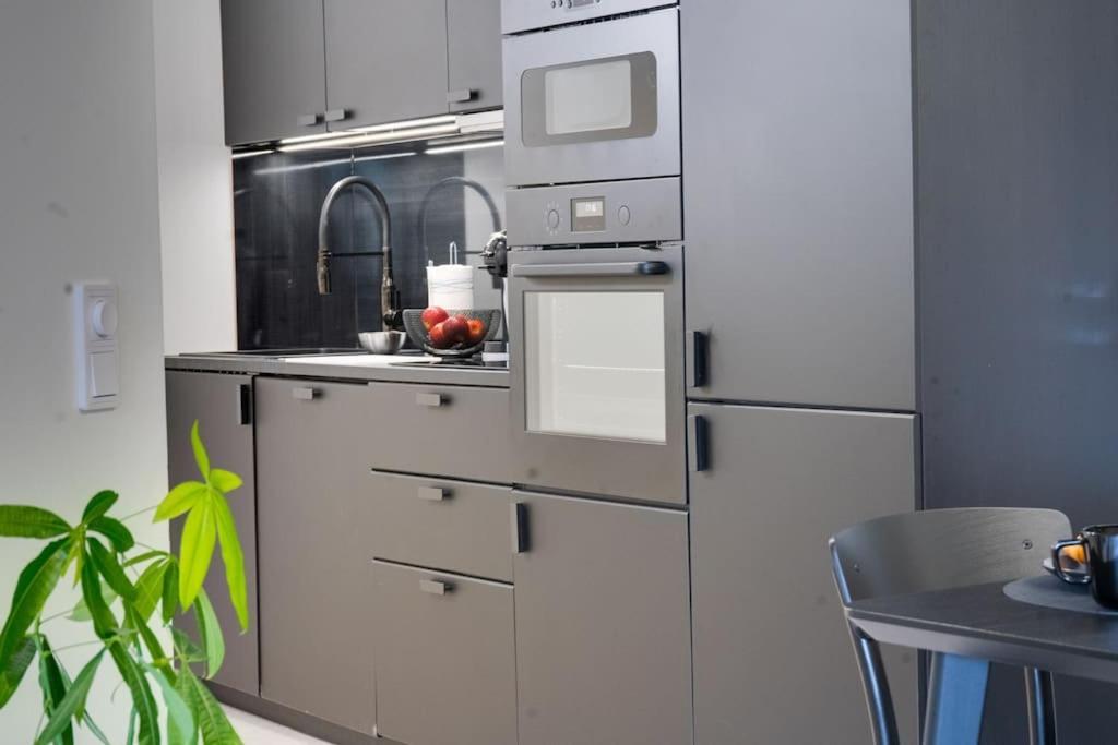 Best Location In Tampere! Modern City Apartment, 2Rooms, Kitchen And Balcony エクステリア 写真